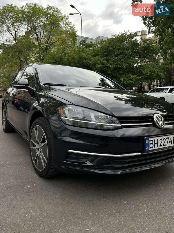 Хэтчбек Volkswagen Golf 2020 в Одессе