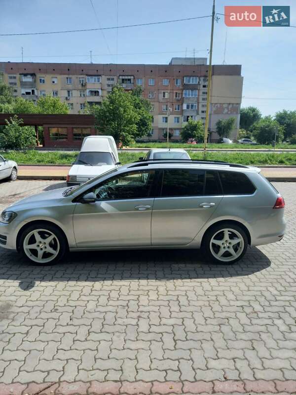 Універсал Volkswagen Golf 2015 в Ужгороді