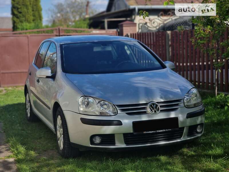 Volkswagen Golf 2004