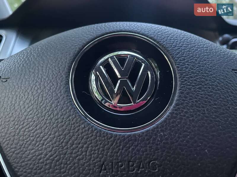 Универсал Volkswagen Golf 2015 в Ирпене