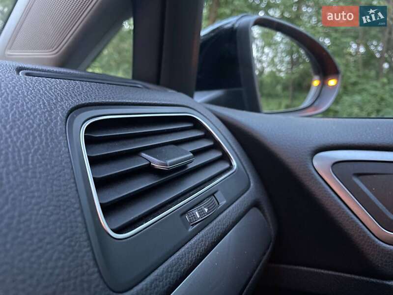 Универсал Volkswagen Golf 2015 в Ирпене