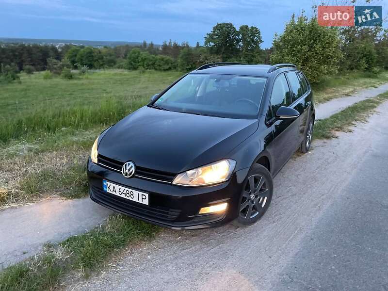 Универсал Volkswagen Golf 2015 в Ирпене