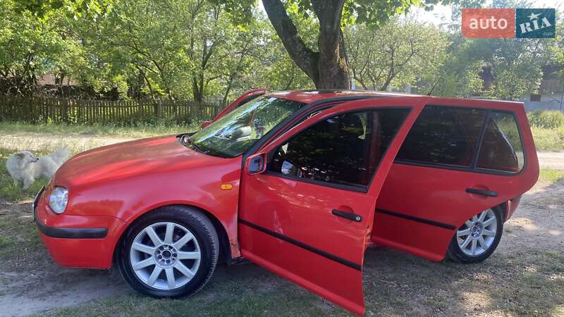 Хетчбек Volkswagen Golf 1998 в Малині