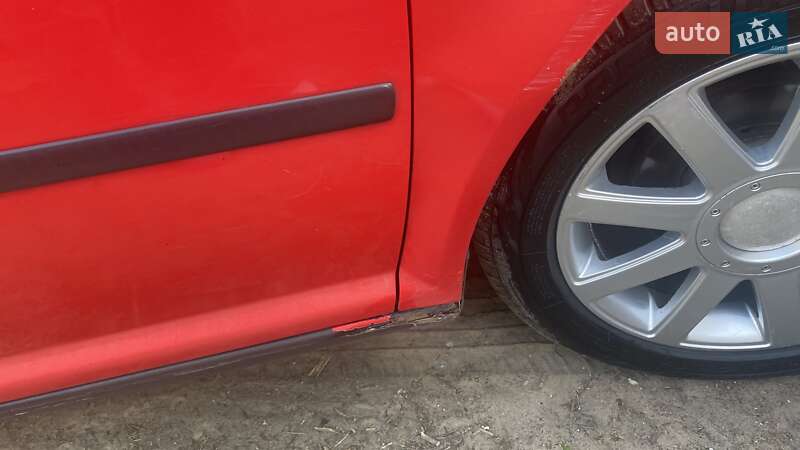 Хетчбек Volkswagen Golf 1998 в Малині