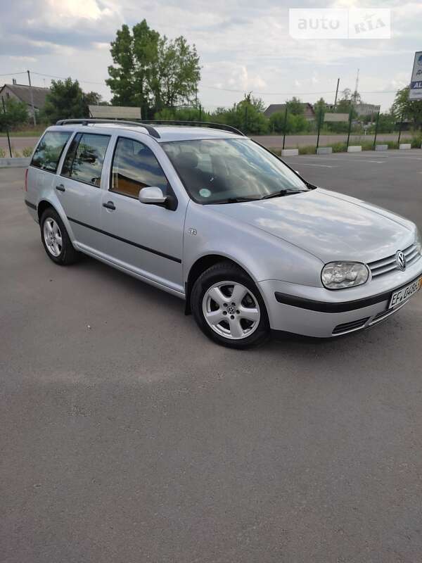 Универсал Volkswagen Golf 2001 в 
