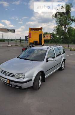 Универсал Volkswagen Golf 2001 в 