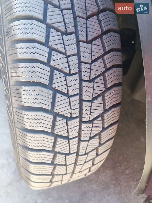 Хетчбек Volkswagen Golf 1994 в Тарутиному