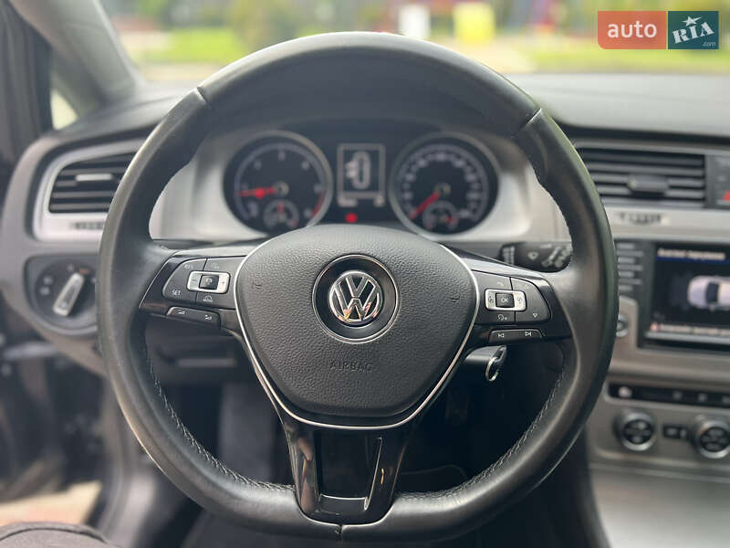 Універсал Volkswagen Golf 2016 в Стрию