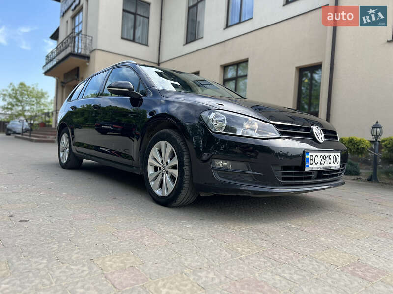 Універсал Volkswagen Golf 2016 в Стрию