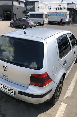 Хетчбек Volkswagen Golf 2000 в Києві