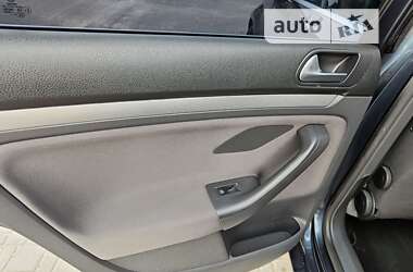 Универсал Volkswagen Golf 2009 в 