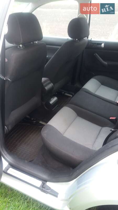 Універсал Volkswagen Golf 2005 в Млиніві фото 5 Універсал Volkswagen Golf 2005 в Млиніві