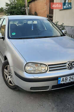Хетчбек Volkswagen Golf 2002 в Вінниці