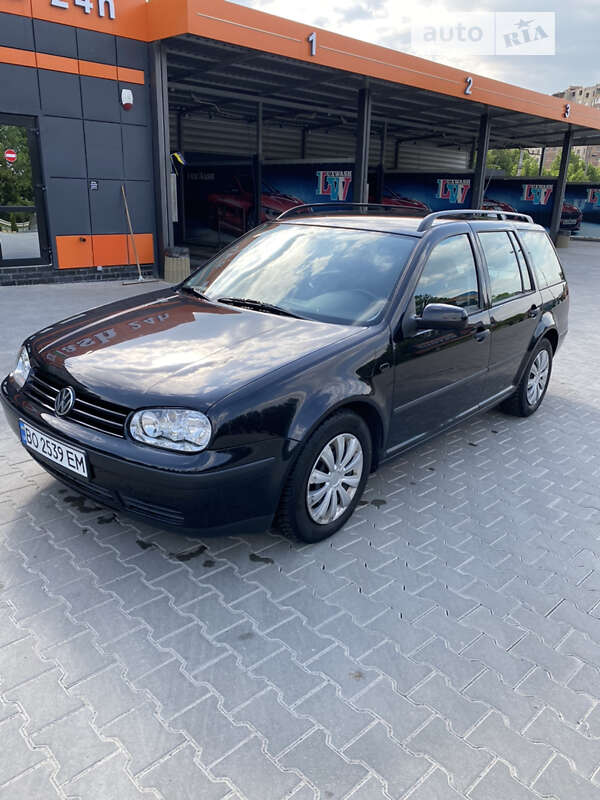 Универсал Volkswagen Golf 2001 в 