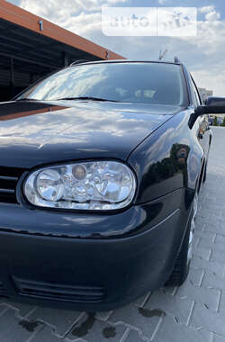 Универсал Volkswagen Golf 2001 в 