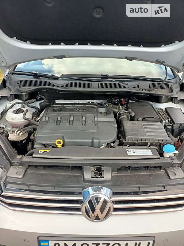 Хэтчбек Volkswagen Golf 2017 в Овруче фото 13 Хэтчбек Volkswagen Golf 2017 в Овруче