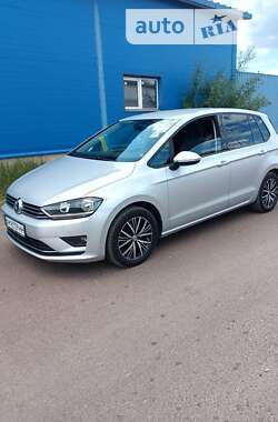 Хэтчбек Volkswagen Golf 2017 в Овруче