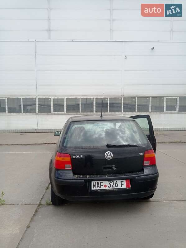 Хетчбек Volkswagen Golf 1999 в Києві