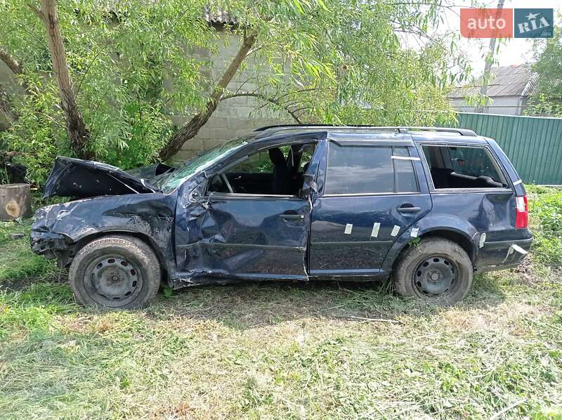 Універсал Volkswagen Golf 2001 в Петропавлівці