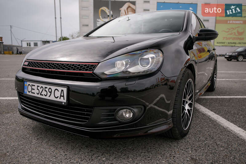 Хетчбек Volkswagen Golf 2012 в Чернівцях