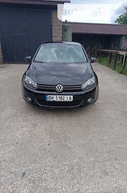 Хэтчбек Volkswagen Golf 2009 в Владимирце