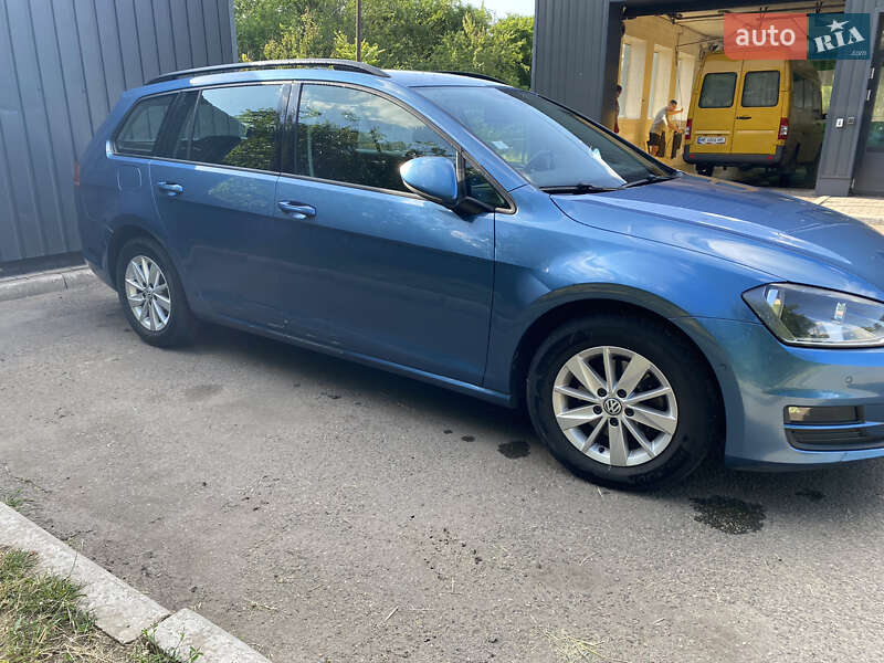 Універсал Volkswagen Golf 2016 в Кривому Розі