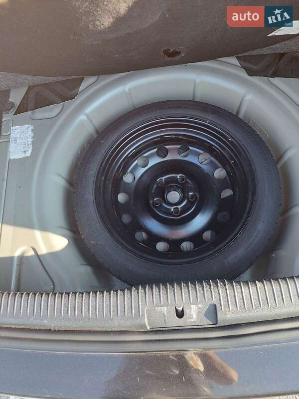 Хетчбек Volkswagen Golf 2007 в Ужгороді