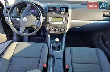 Хэтчбек Volkswagen Golf 2007 в Ужгороде