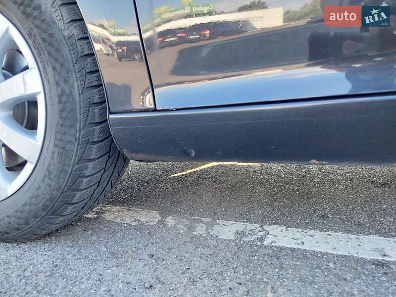 Хетчбек Volkswagen Golf 2007 в Ужгороді