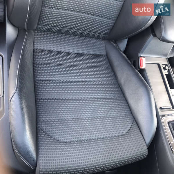 Універсал Volkswagen Golf 2016 в Луцьку