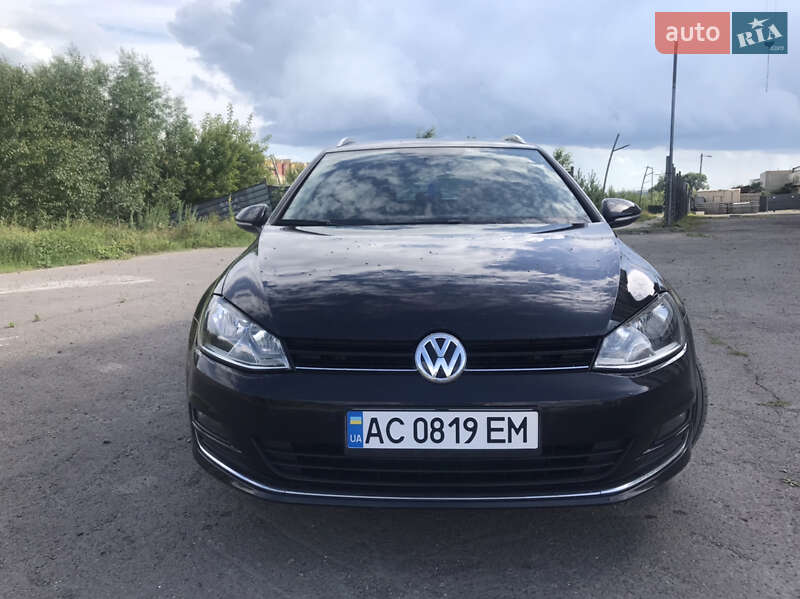 Універсал Volkswagen Golf 2016 в Луцьку