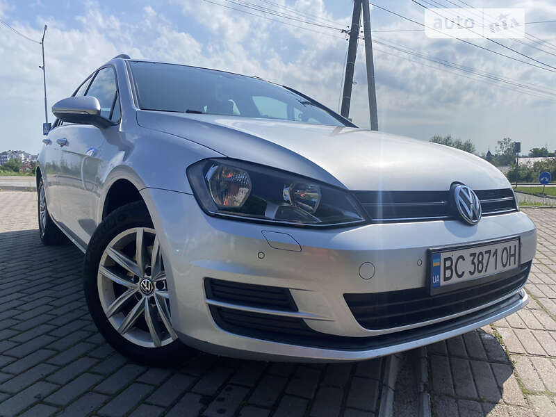 Універсал Volkswagen Golf 2016 в Львові