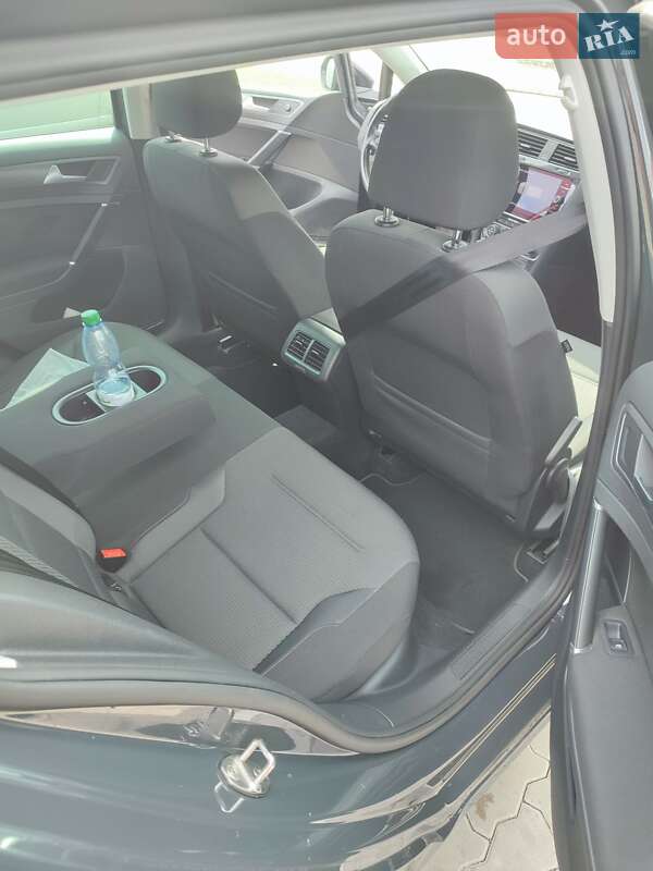 Універсал Volkswagen Golf 2017 в Стрию