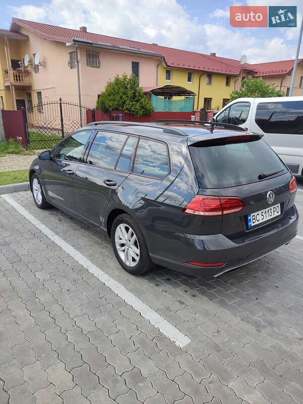 Універсал Volkswagen Golf 2017 в Стрию
