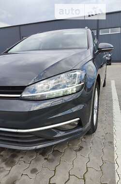 Універсал Volkswagen Golf 2017 в Стрию