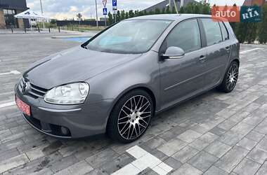 Хетчбек Volkswagen Golf 2006 в 