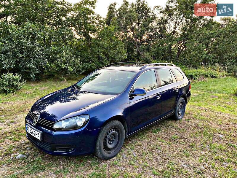 Універсал Volkswagen Golf 2010 в Мукачевому