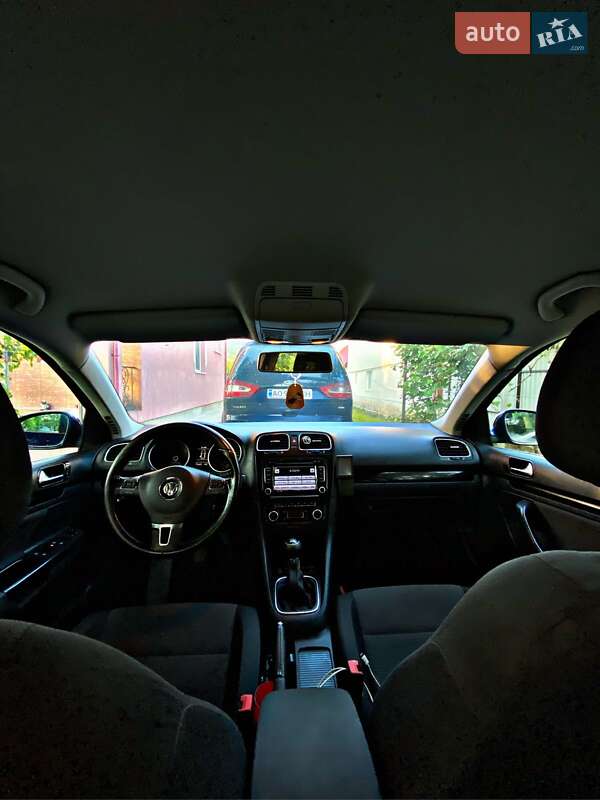 Універсал Volkswagen Golf 2010 в Мукачевому
