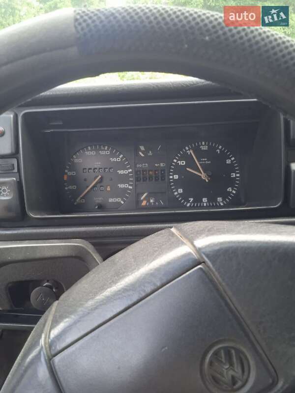 Хетчбек Volkswagen Golf 1988 в Звягелі