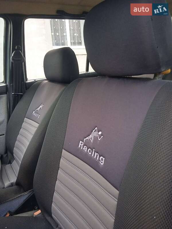 Хетчбек Volkswagen Golf 1988 в Звягелі