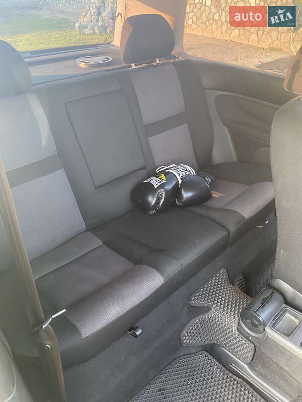 Хэтчбек Volkswagen Golf 2001 в Ахтырке