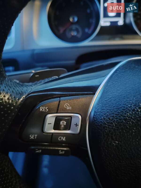 Універсал Volkswagen Golf 2015 в Кропивницькому