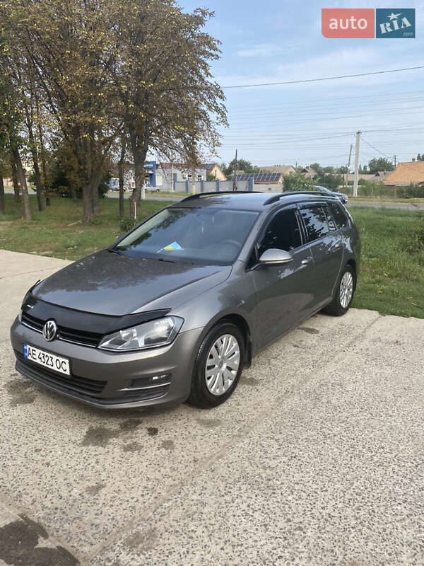 Універсал Volkswagen Golf 2015 в Кривому Розі