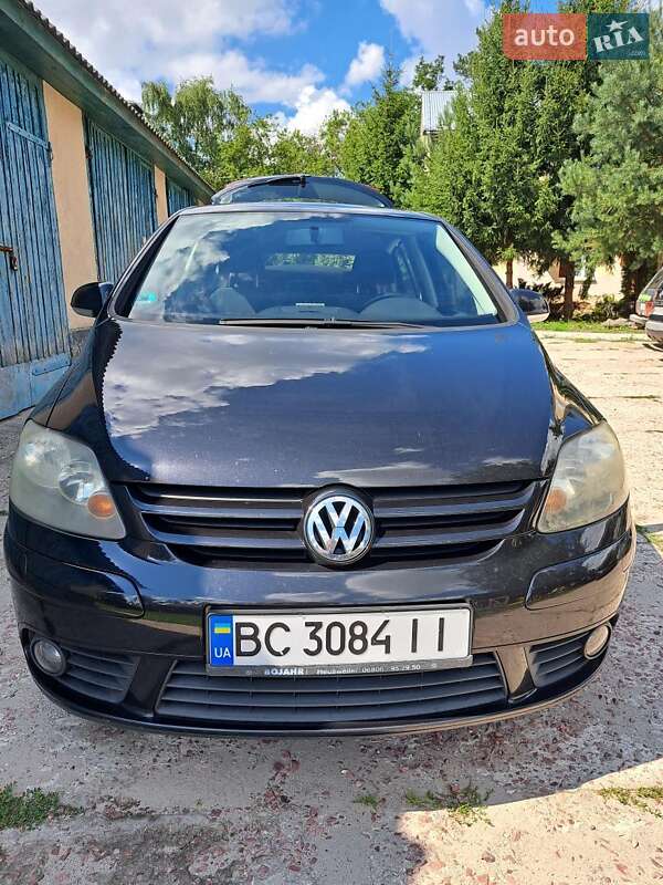 Хетчбек Volkswagen Golf 2006 в Вишгороді