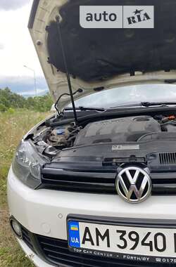 Универсал Volkswagen Golf 2012 в Житомире