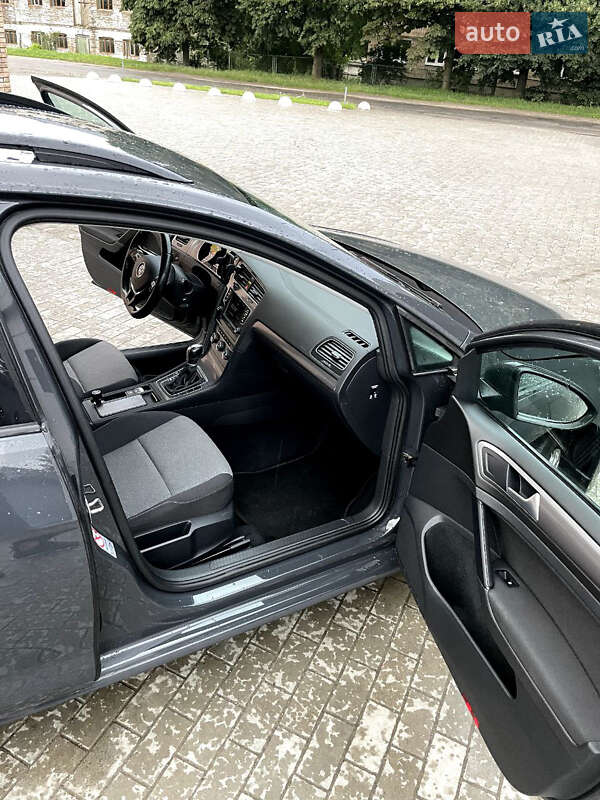 Універсал Volkswagen Golf 2016 в Трускавці