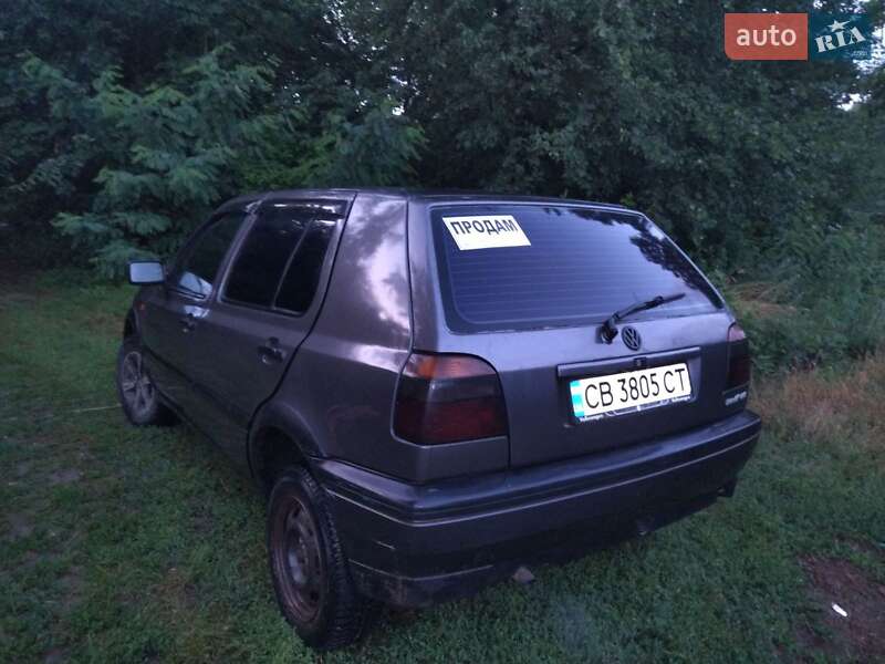 Хетчбек Volkswagen Golf 1993 в Чернігові