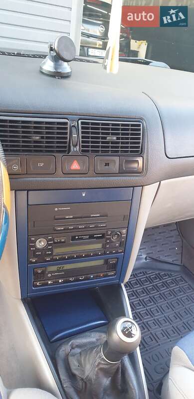 Хетчбек Volkswagen Golf 2000 в Кам'янському