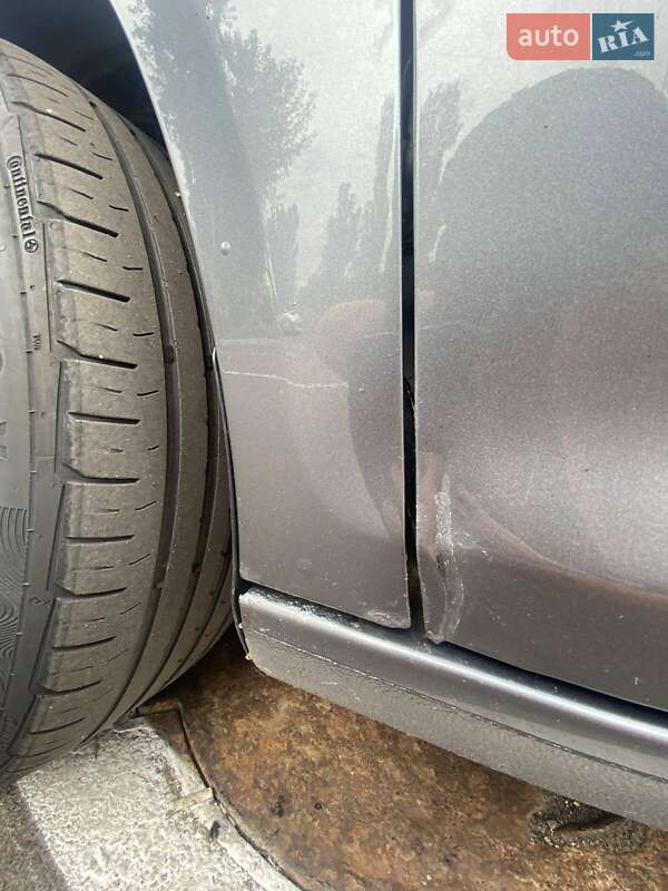 Універсал Volkswagen Golf 2009 в Києві