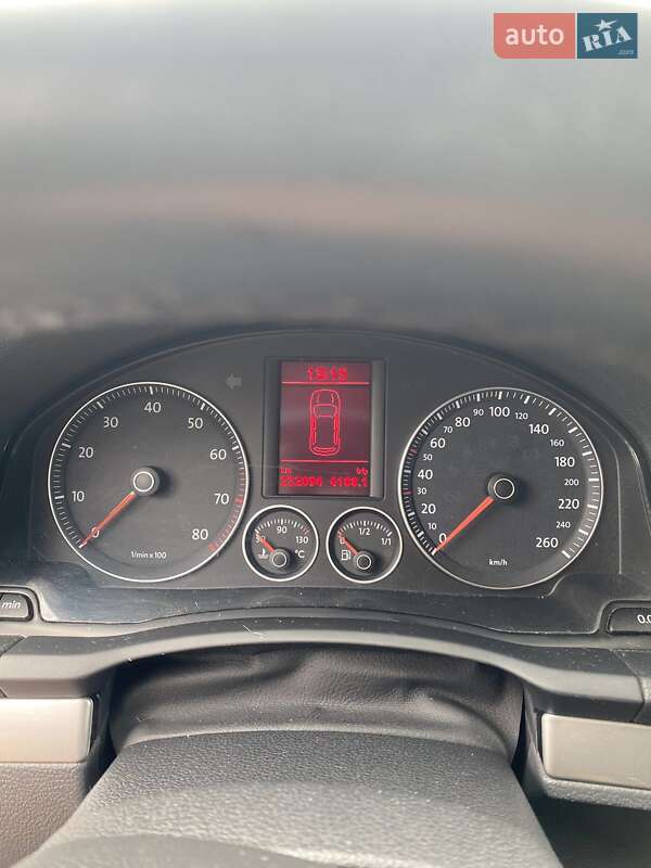 Універсал Volkswagen Golf 2009 в Києві